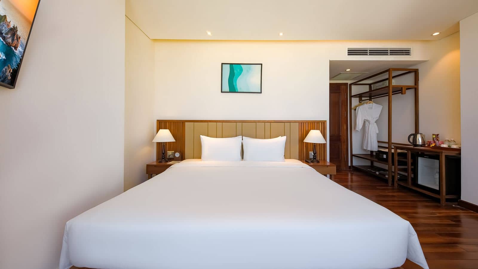 rooms-premier-partial-sea-view