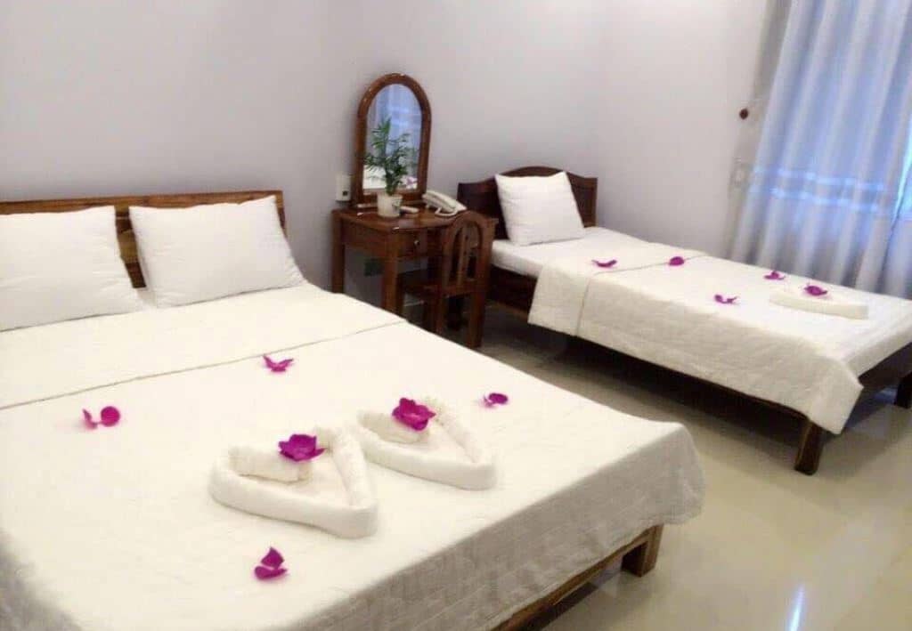 rooms-standard-triple-room