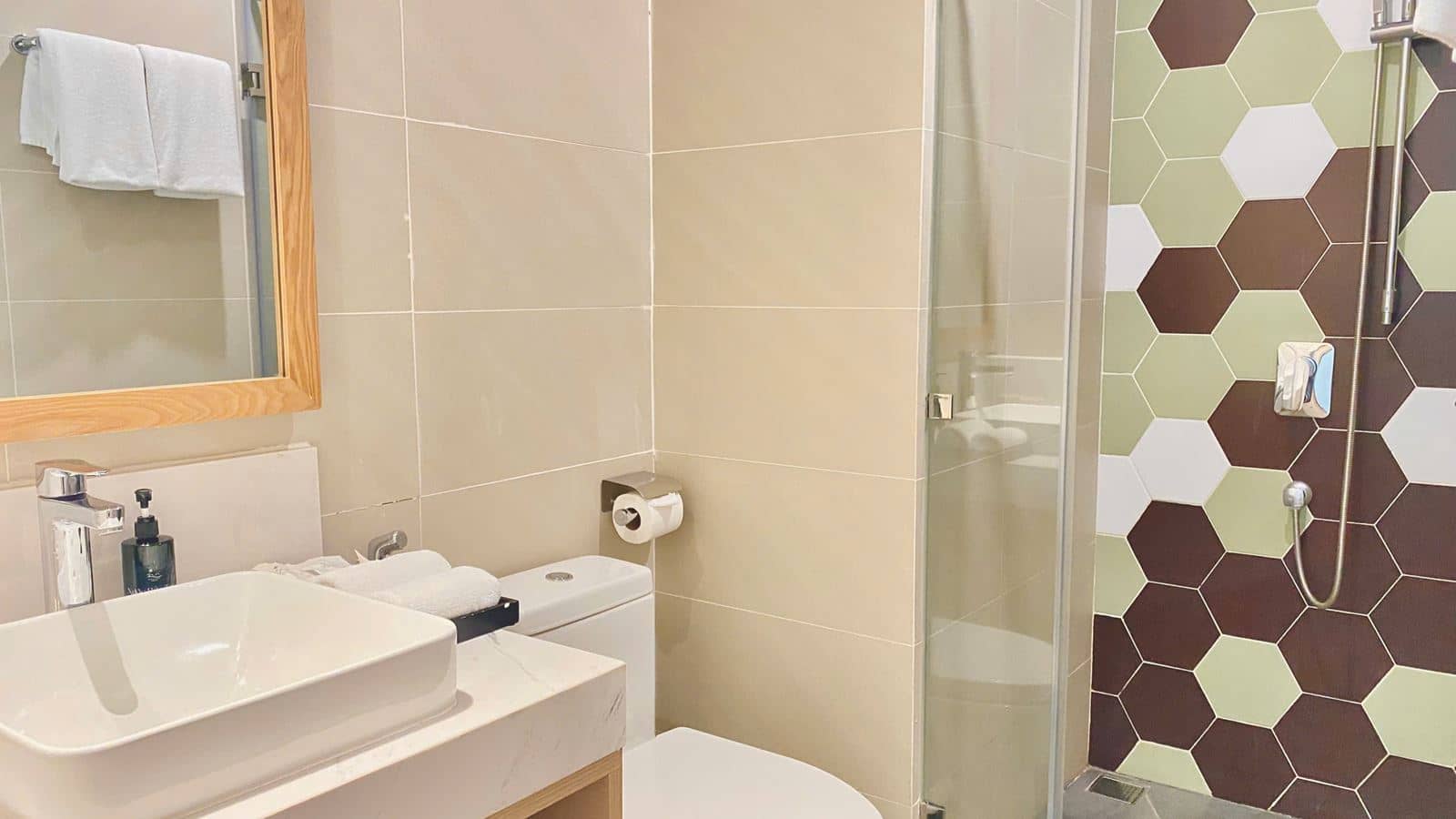 rooms-two-bedroom-deluxe-family-with-balcony