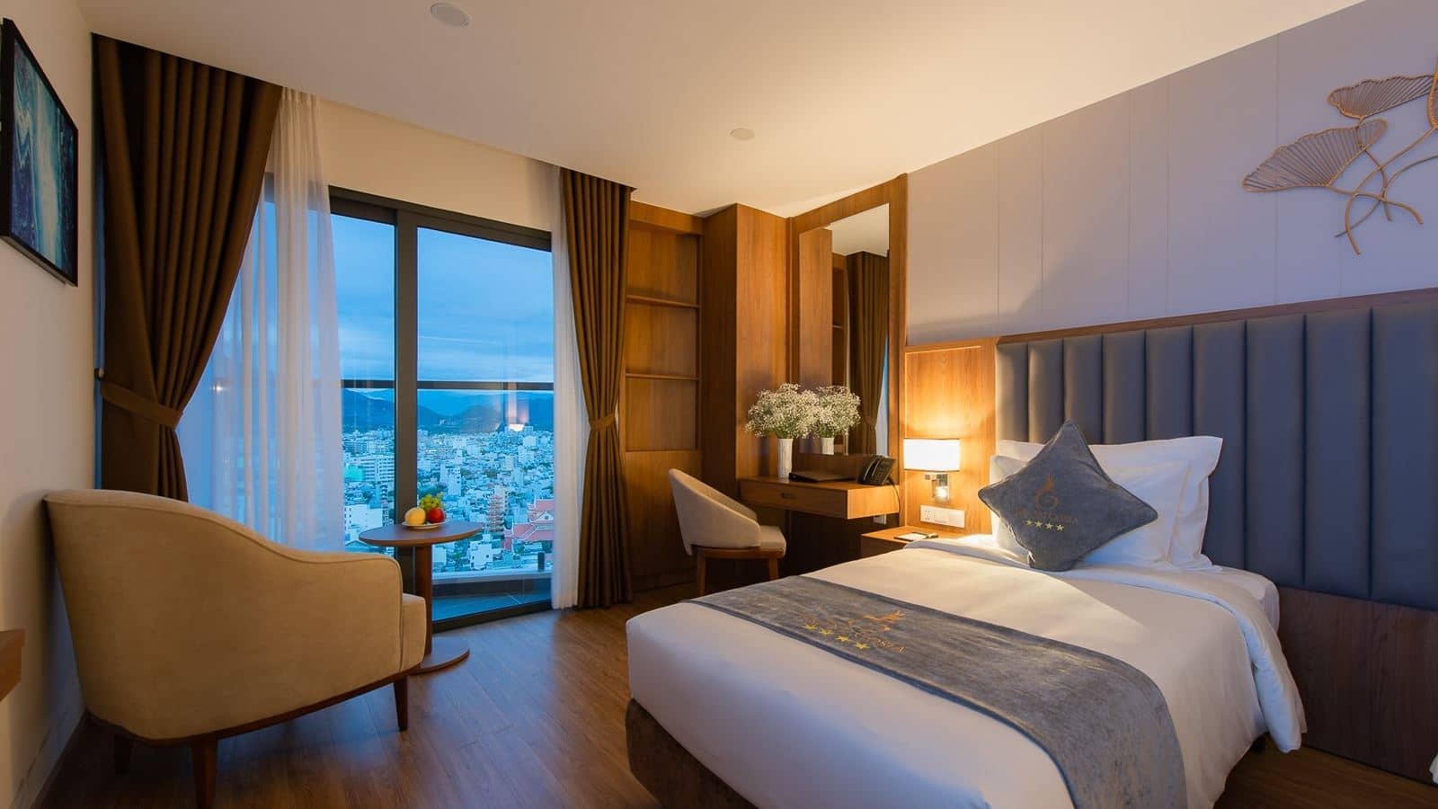 rooms-superior-city-view