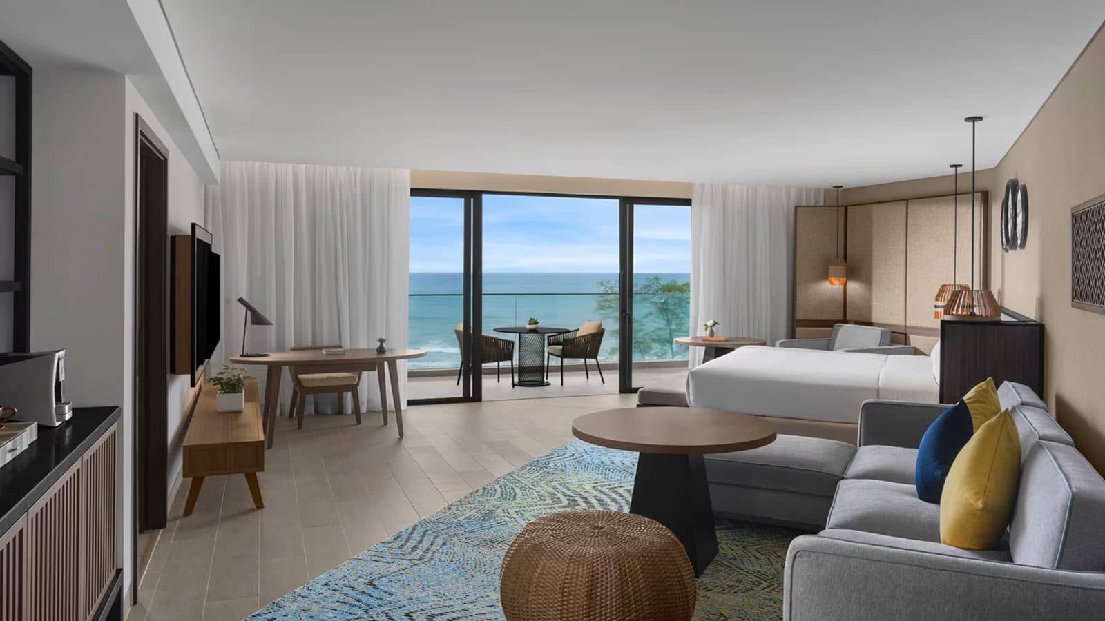 rooms-junior-suite-oceanfront-view-child-without-extra-bed