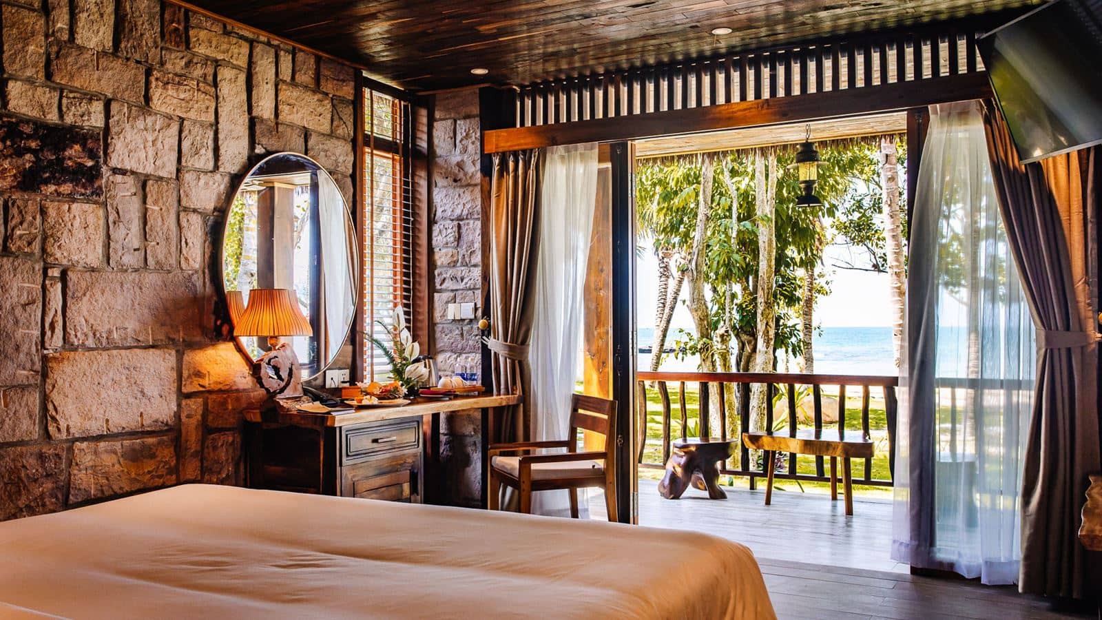 rooms-ocean-bay-beach-bungalow