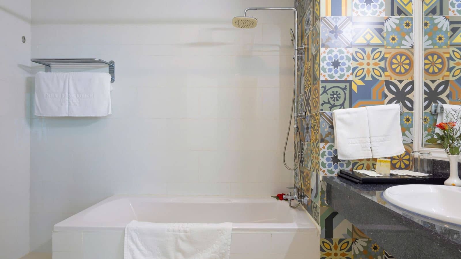 rooms-suite-with-balcony-chd-without-extra-bed