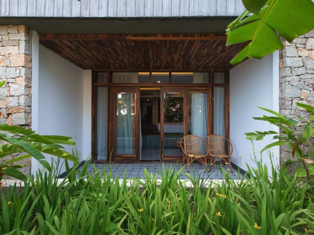 rooms-balcony-room