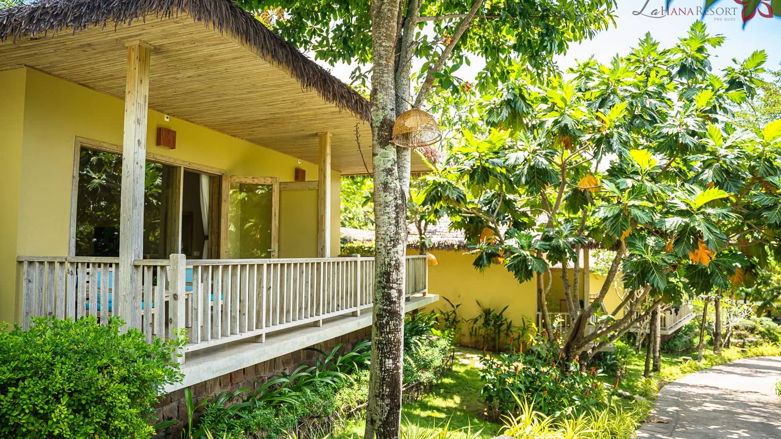 rooms-hill-bungalow-with-bathtub-child-without-extra-bed