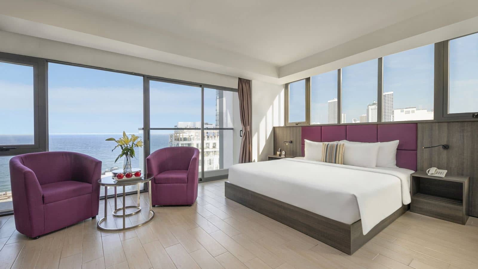 rooms-executive-sea-view-with-balcony