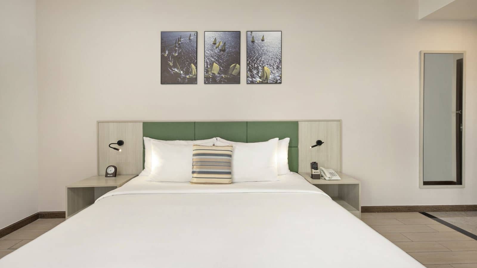 rooms-superior-city-view-no-extra-bed