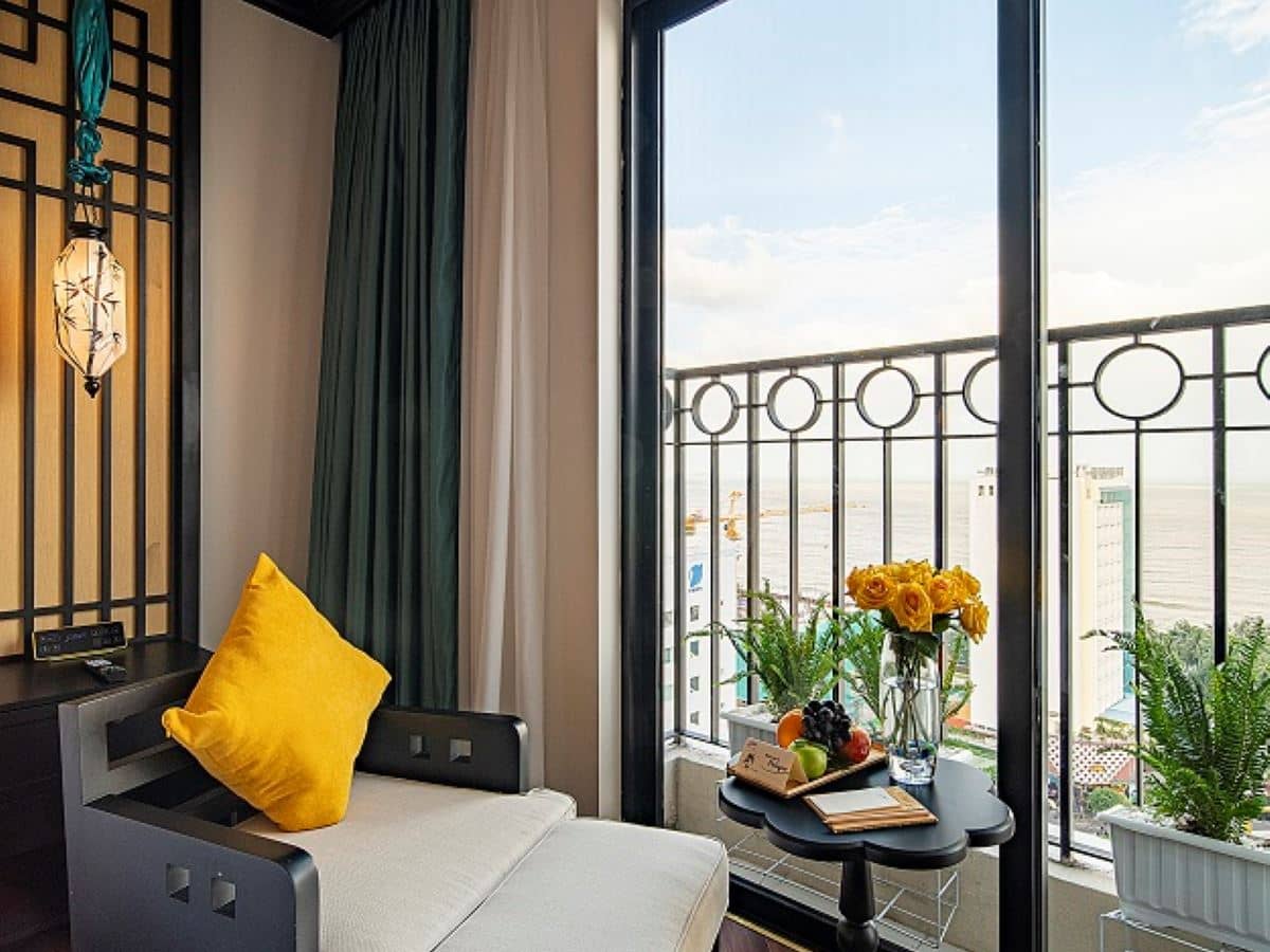 rooms-deluxe-ocean-view-room