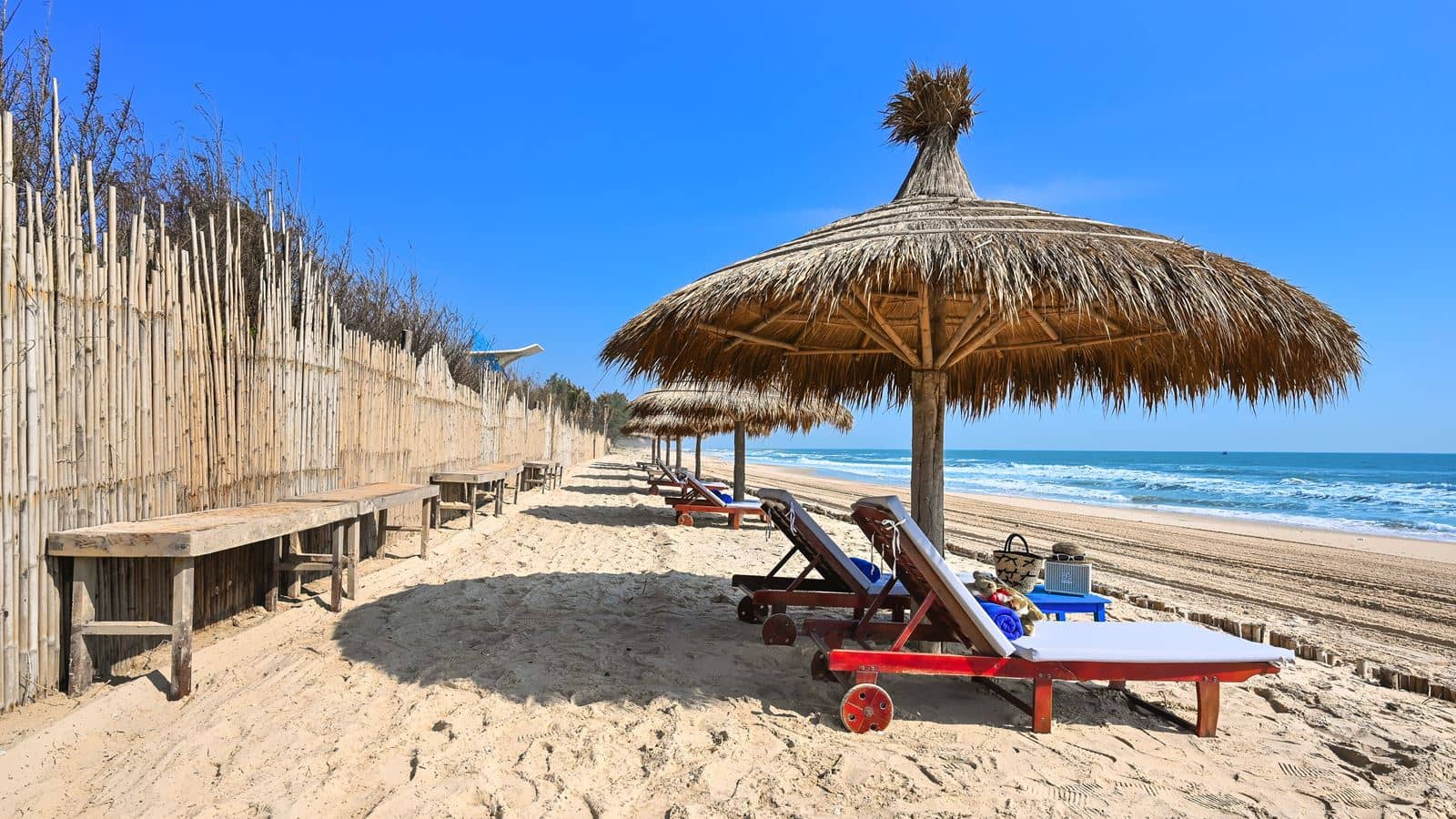 beach-main-building