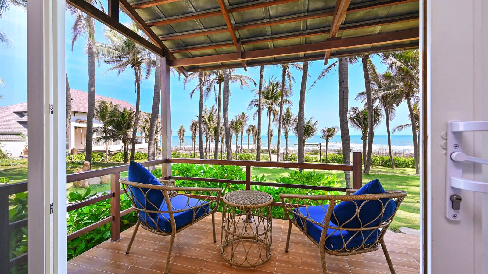 rooms-bungalow-ocean-view