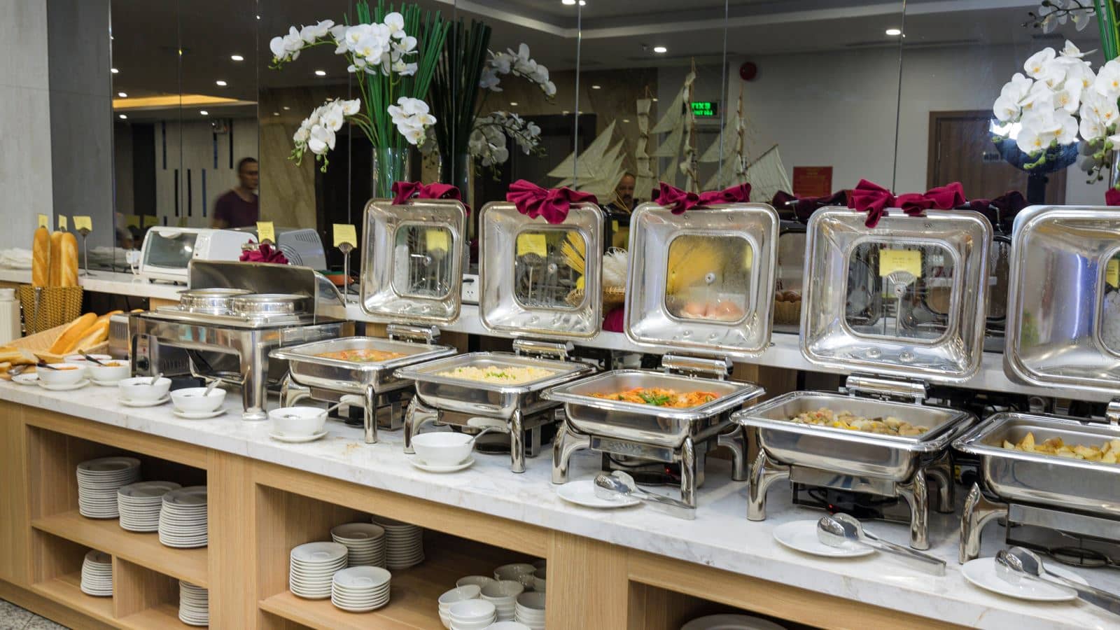restaurants-restaurant