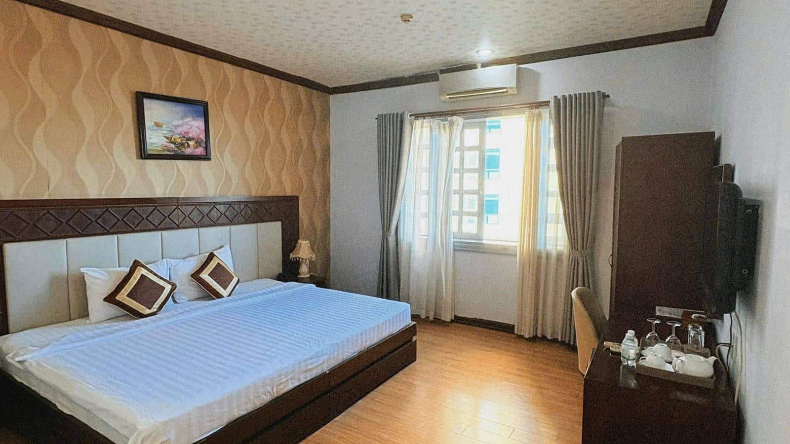 rooms-superior-room