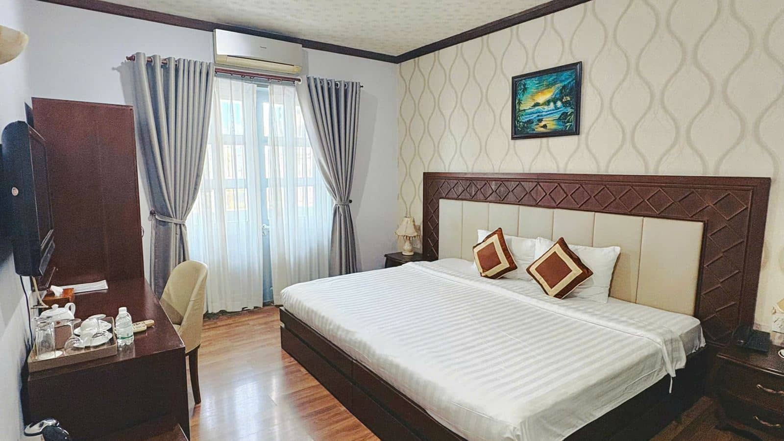 rooms-deluxe-with-balcony-child-without-extra-bed