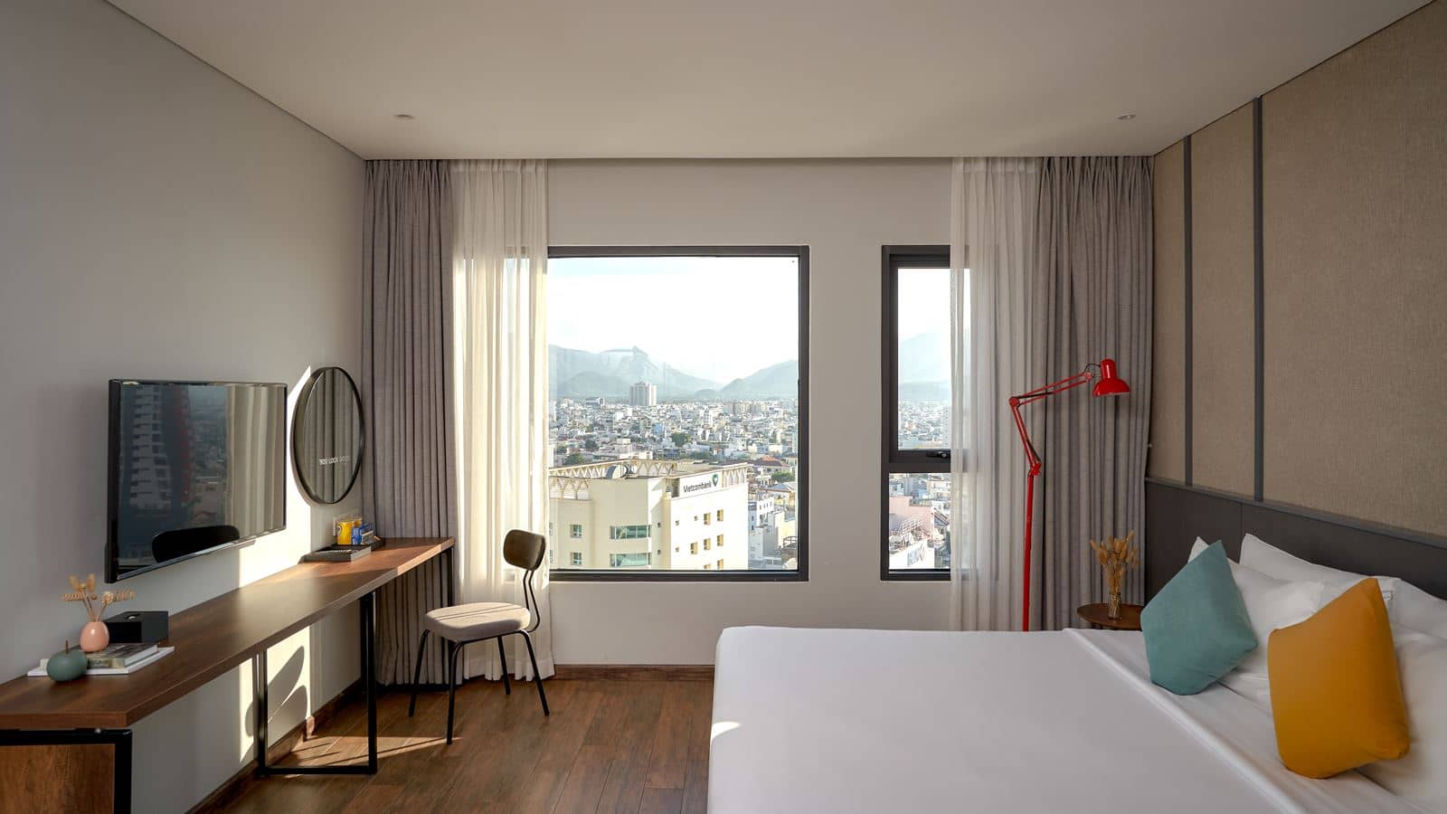 rooms-roomy-double-with-city-view-child-without-extra-bed