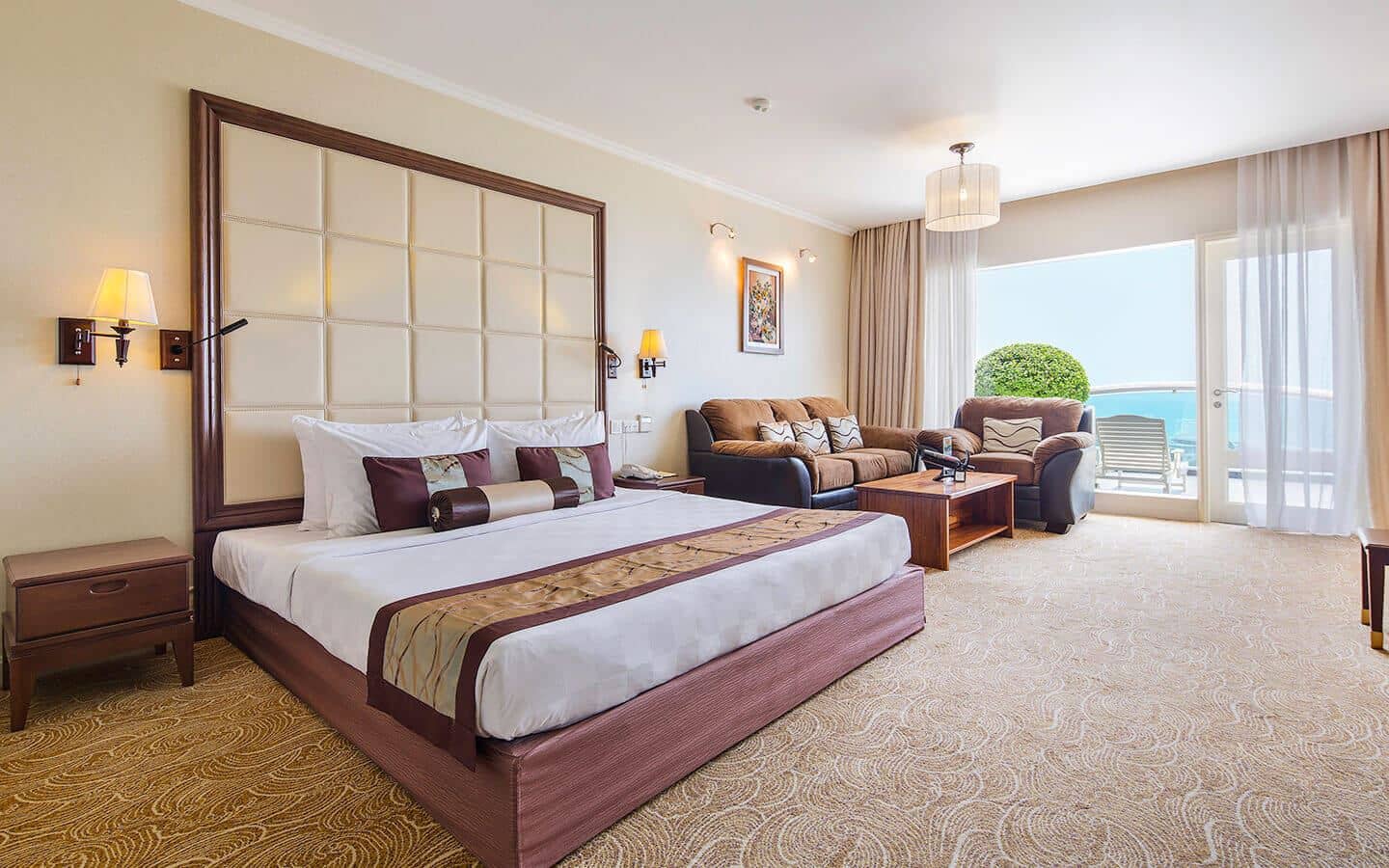 rooms-deluxe-sea-view-with-balcony
