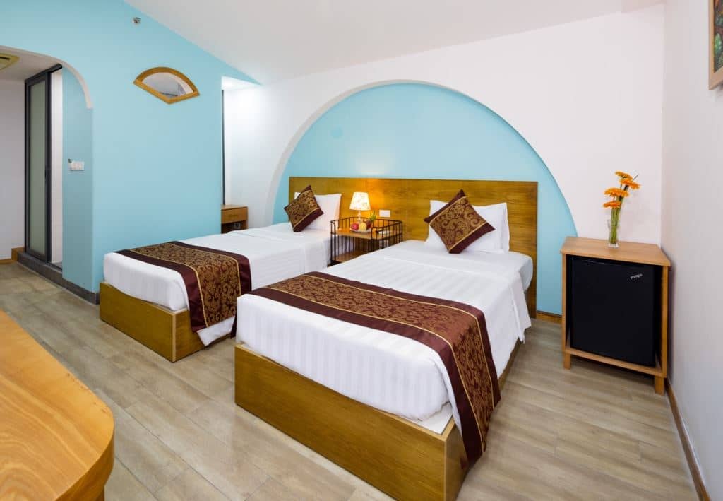 rooms-superior-room