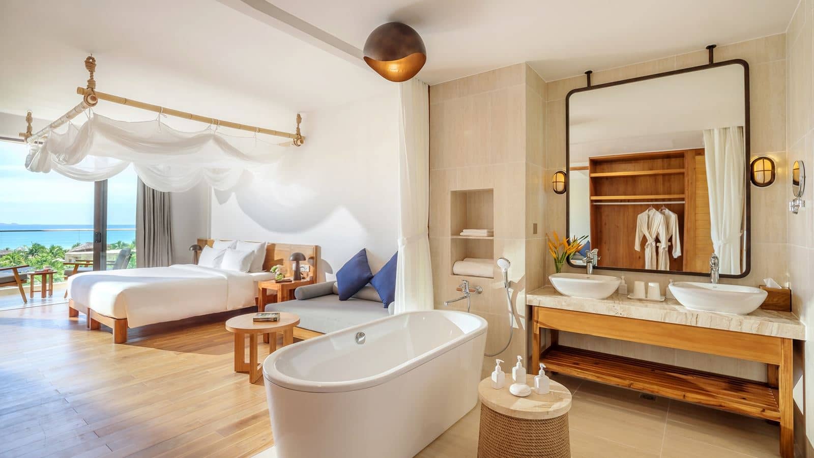 rooms-deluxe-sea-view