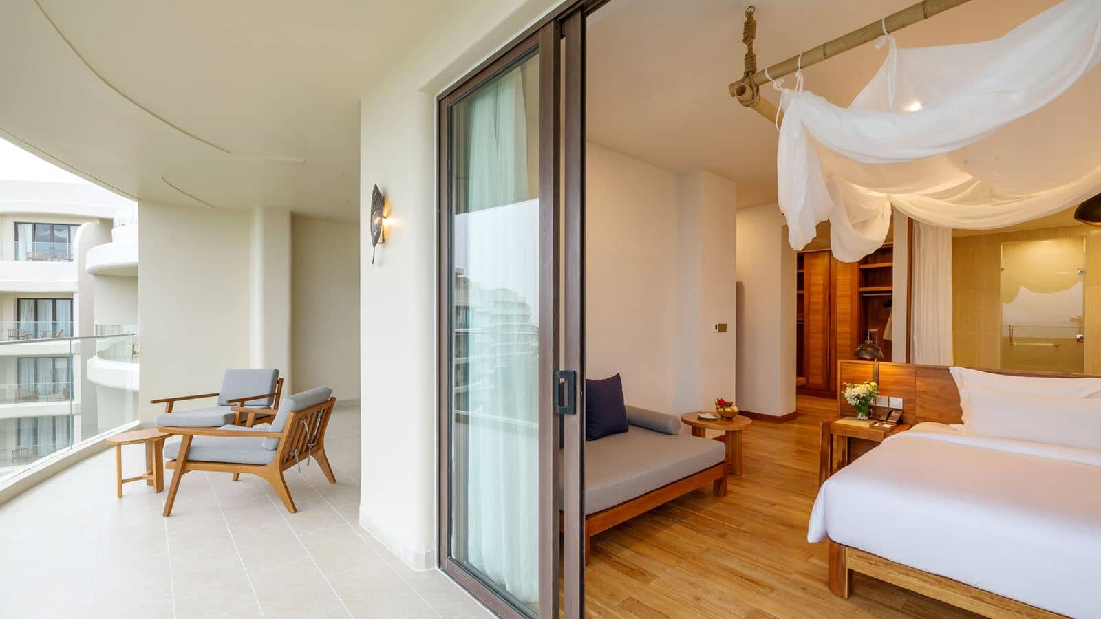 rooms-suite-2bedroom-sea-view-child-without-extra-bed