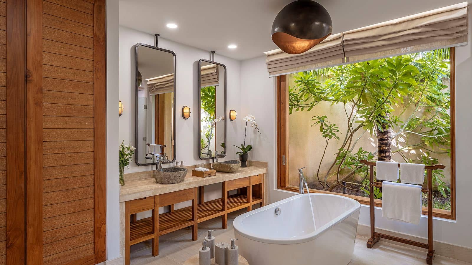 rooms-1bedroom-pool-villa