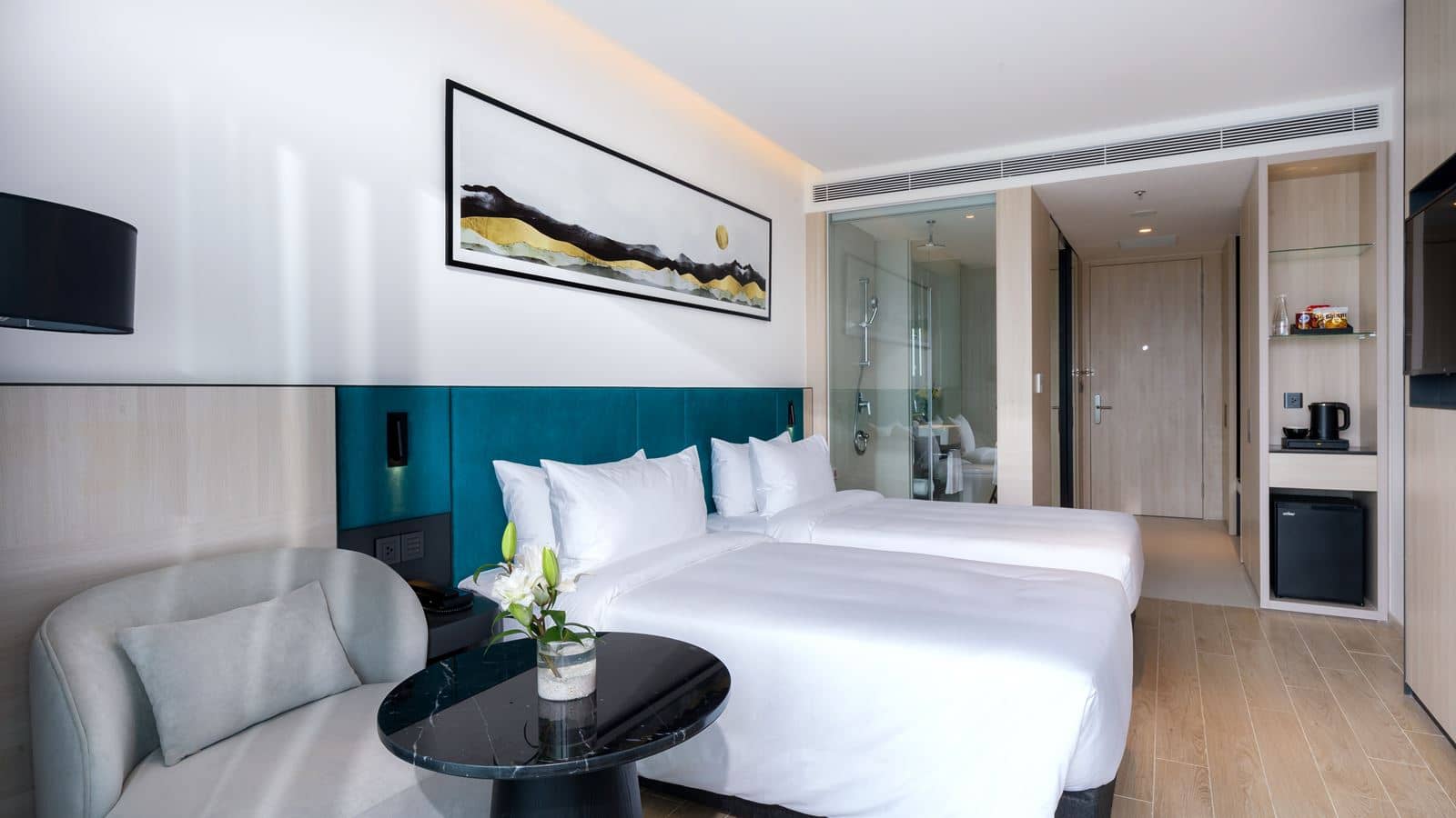 rooms-family-sea-view-with-balcony