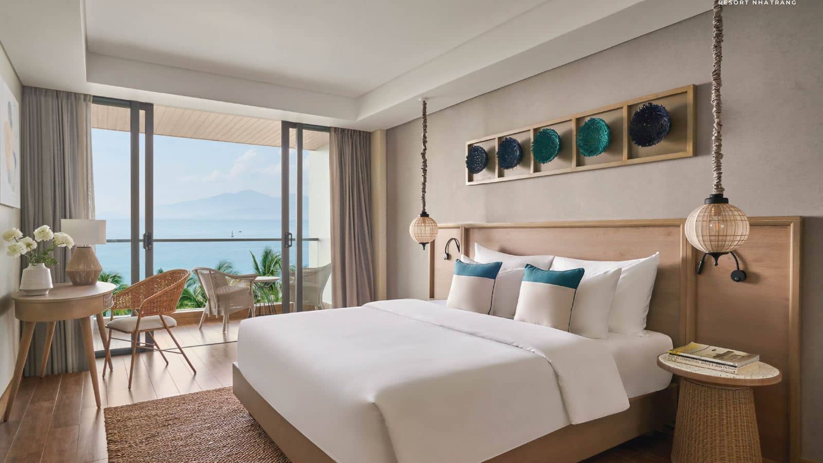 rooms-bay-view-room