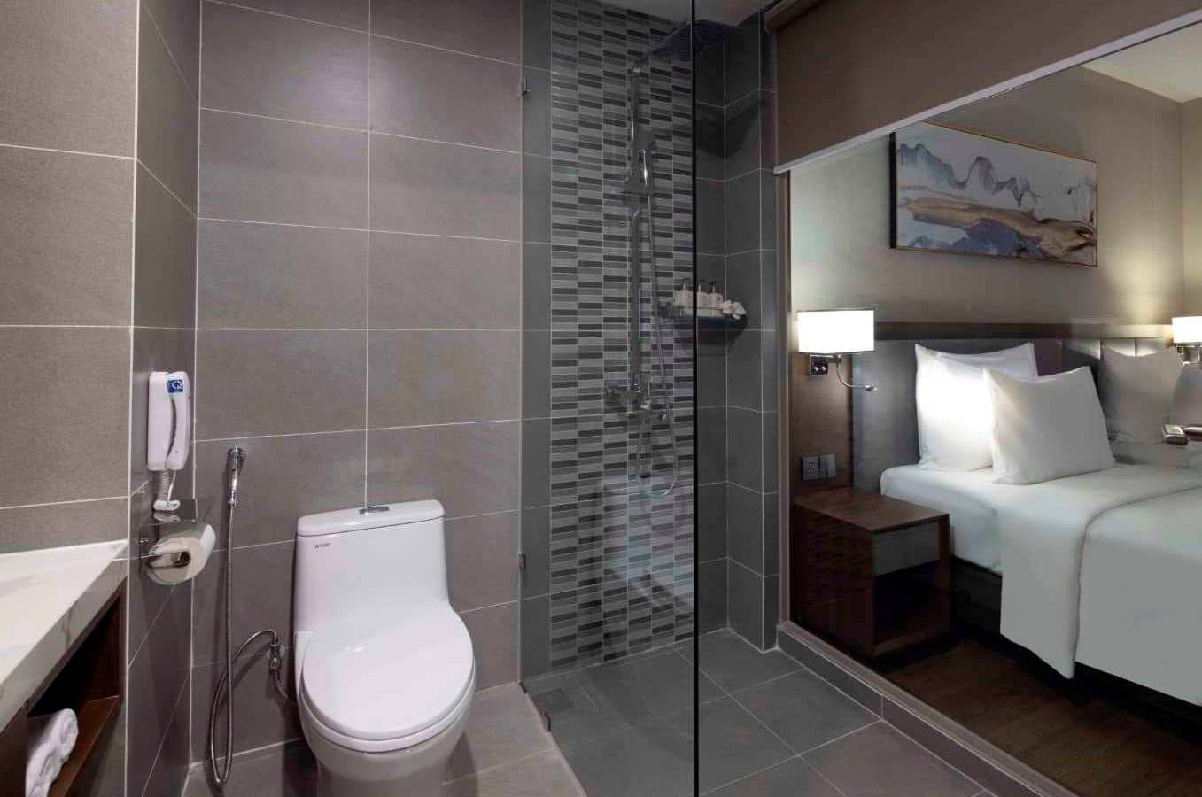 rooms-deluxe-partial-sea-view-with-balcony-child-without-extra-bed