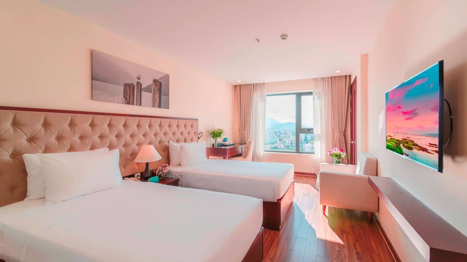 rooms-deluxe-city-view
