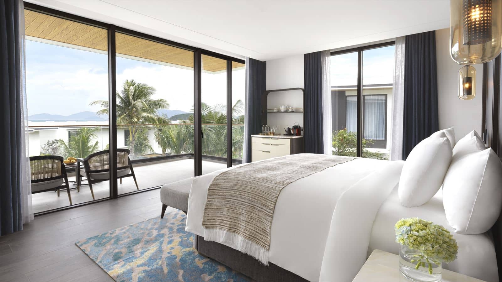 rooms-lush-villa-3-bedrooms
