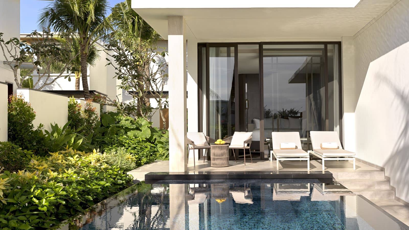 rooms-pool-pavilion-child-without-extra-bed