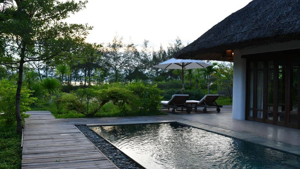 rooms-lagoon-pool-villa-child-without-extra-bed