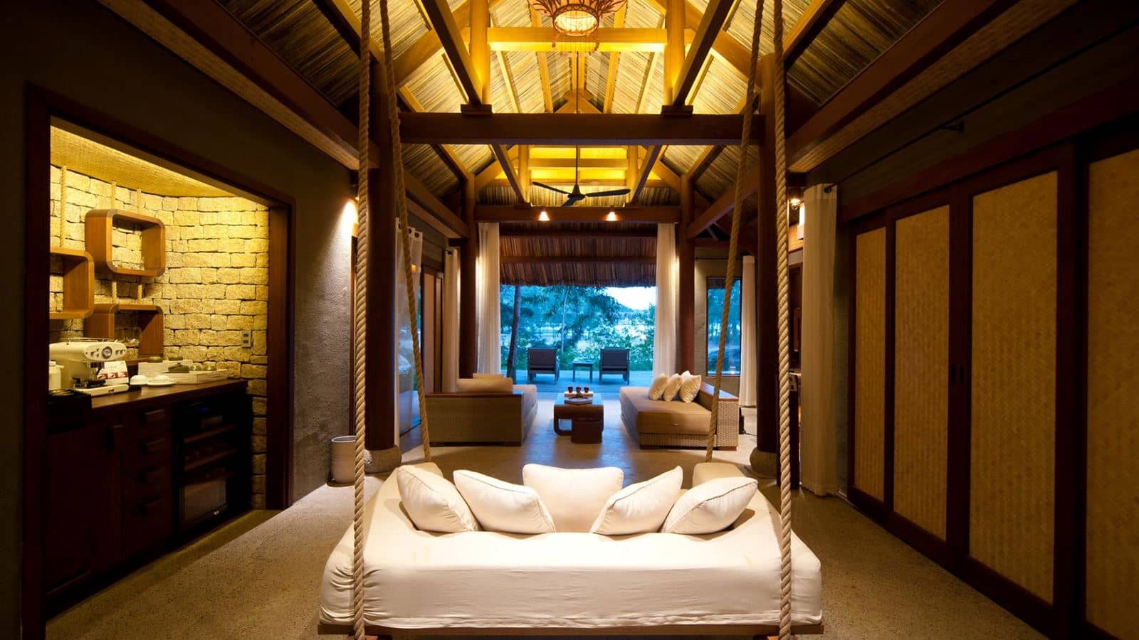 rooms-lagoon-pool-villa-child-without-extra-bed