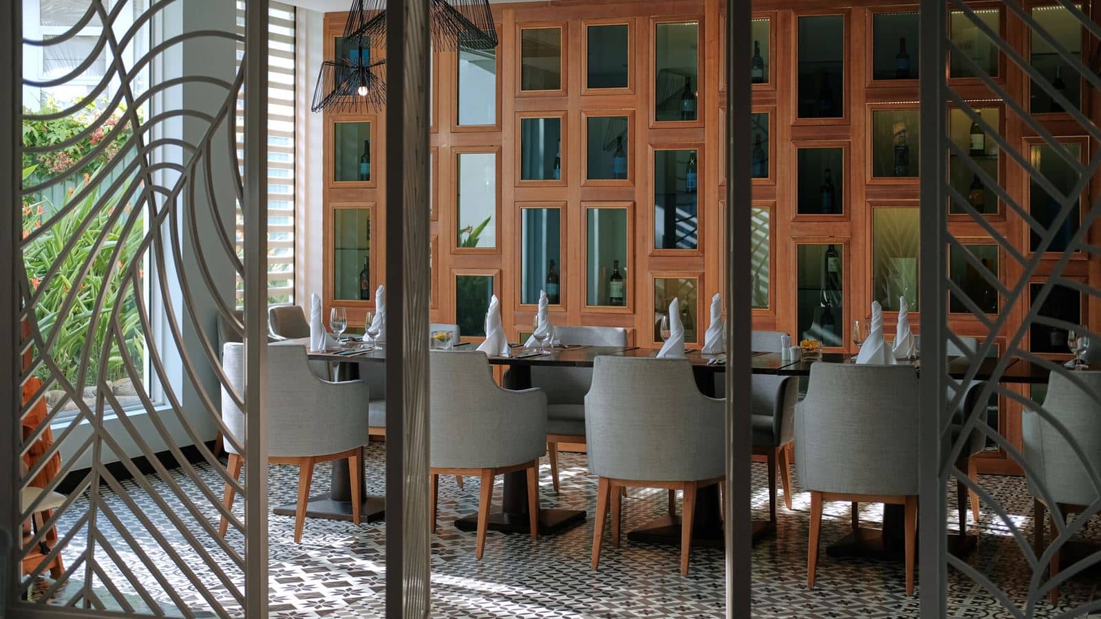 restaurants-restaurants