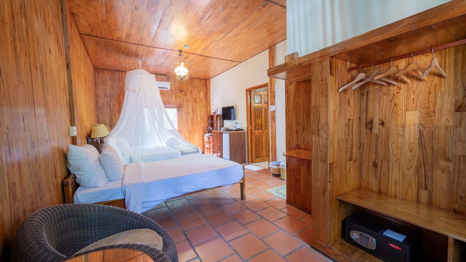 rooms-superior-twin-room-with-terrace-child-without-extra-bed