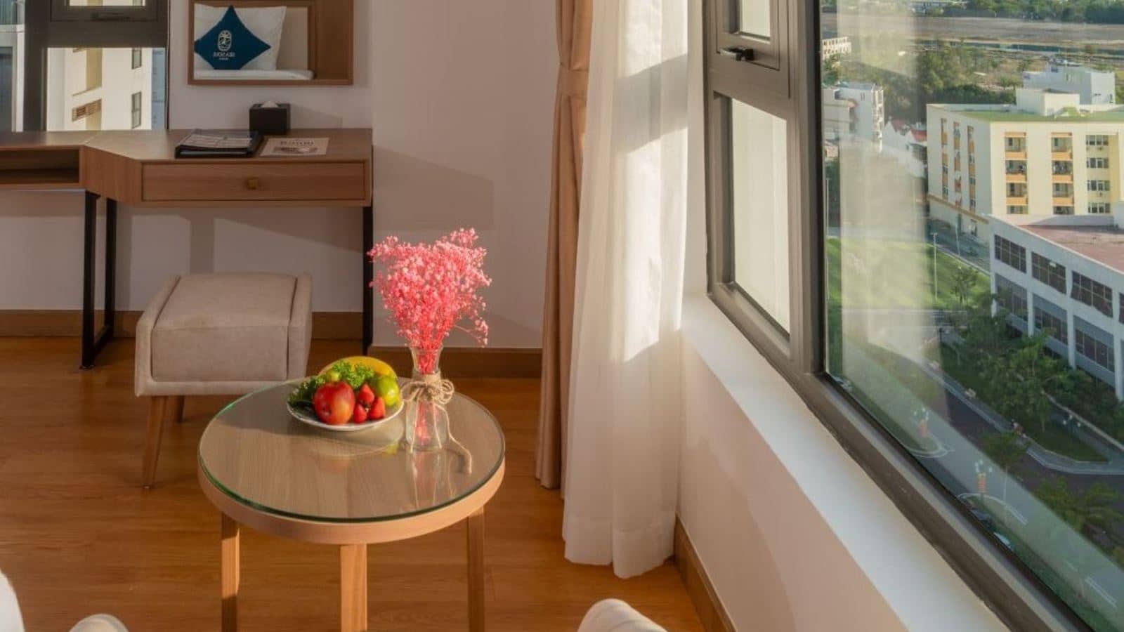 rooms-deluxe-city-view