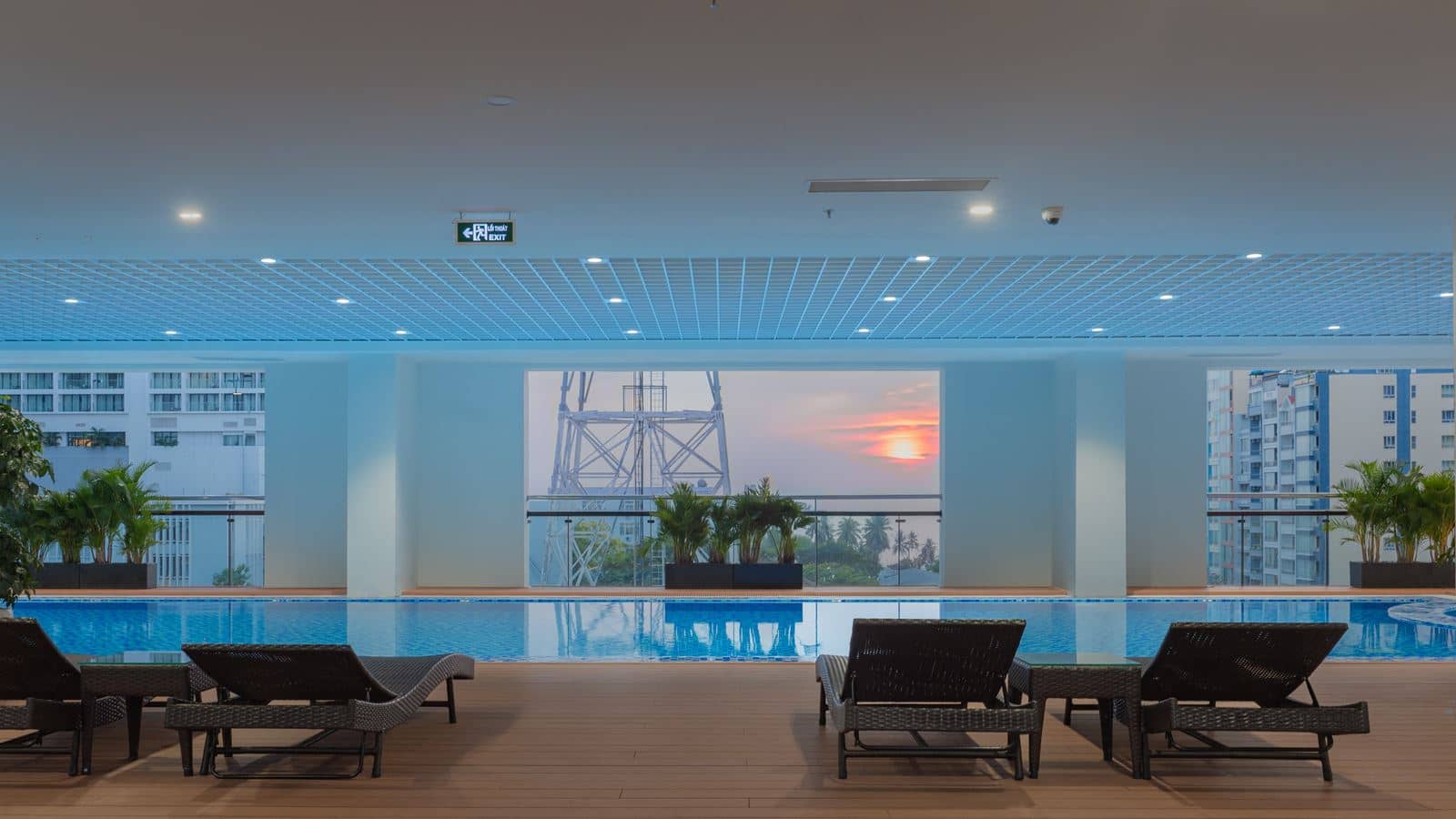 pools-outdoor--indoor-pool