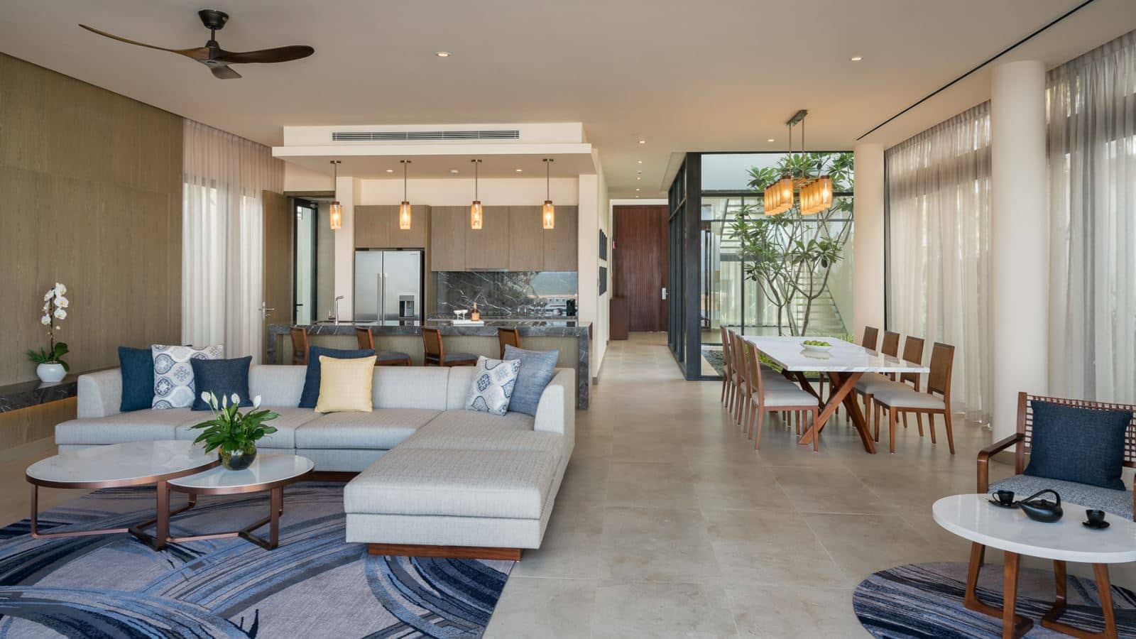 rooms-the-level-4bedroom-beachfront-pool-villa