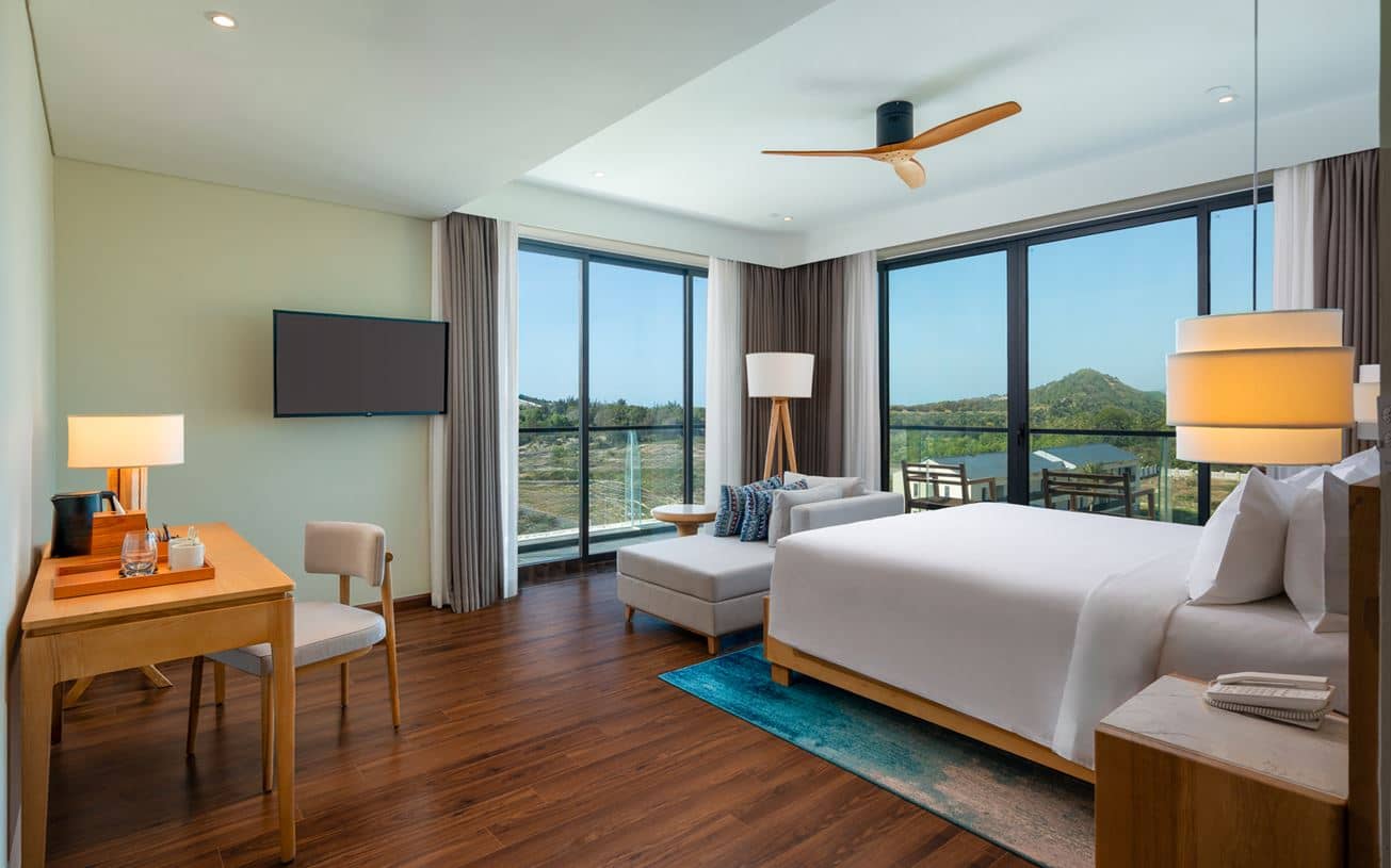 rooms-superior-corner-room-no-extra-bed