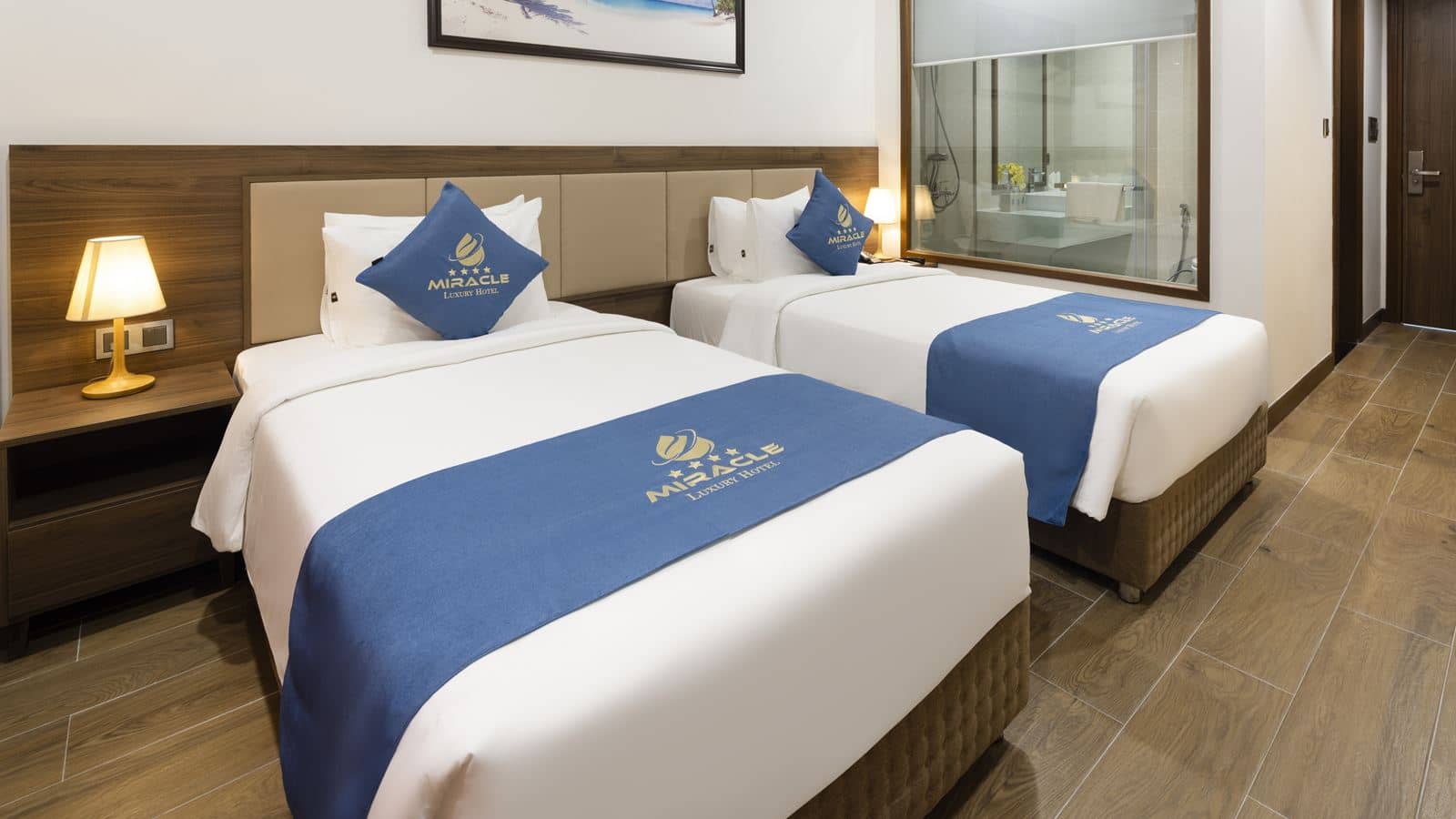 rooms-deluxe-room