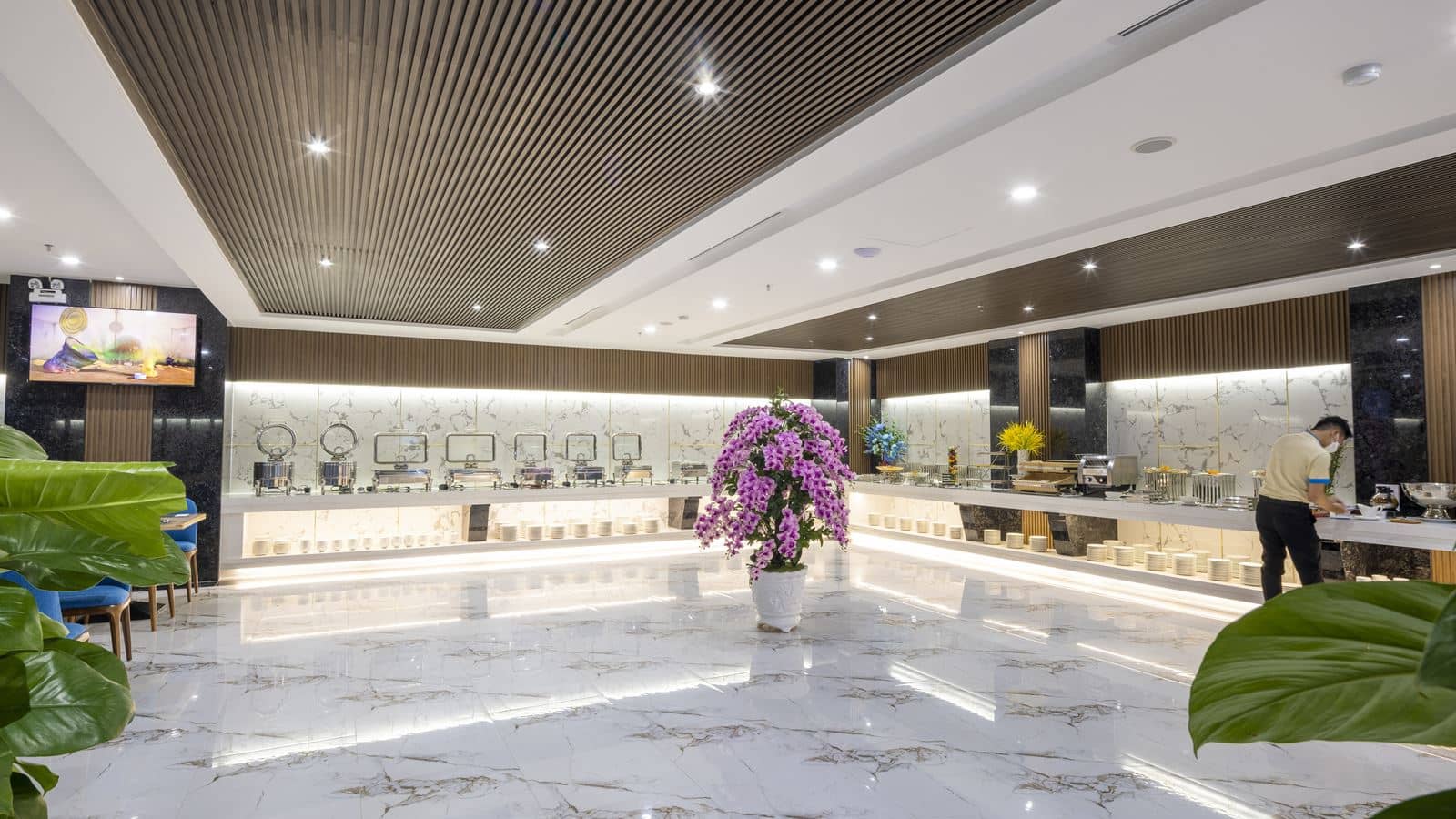 restaurants-miracle-luxury-restaurant
