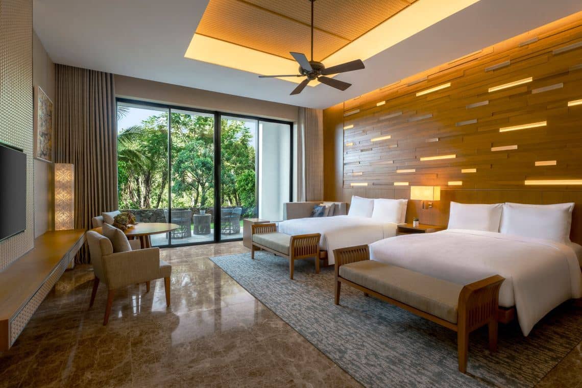 rooms-deluxe-room