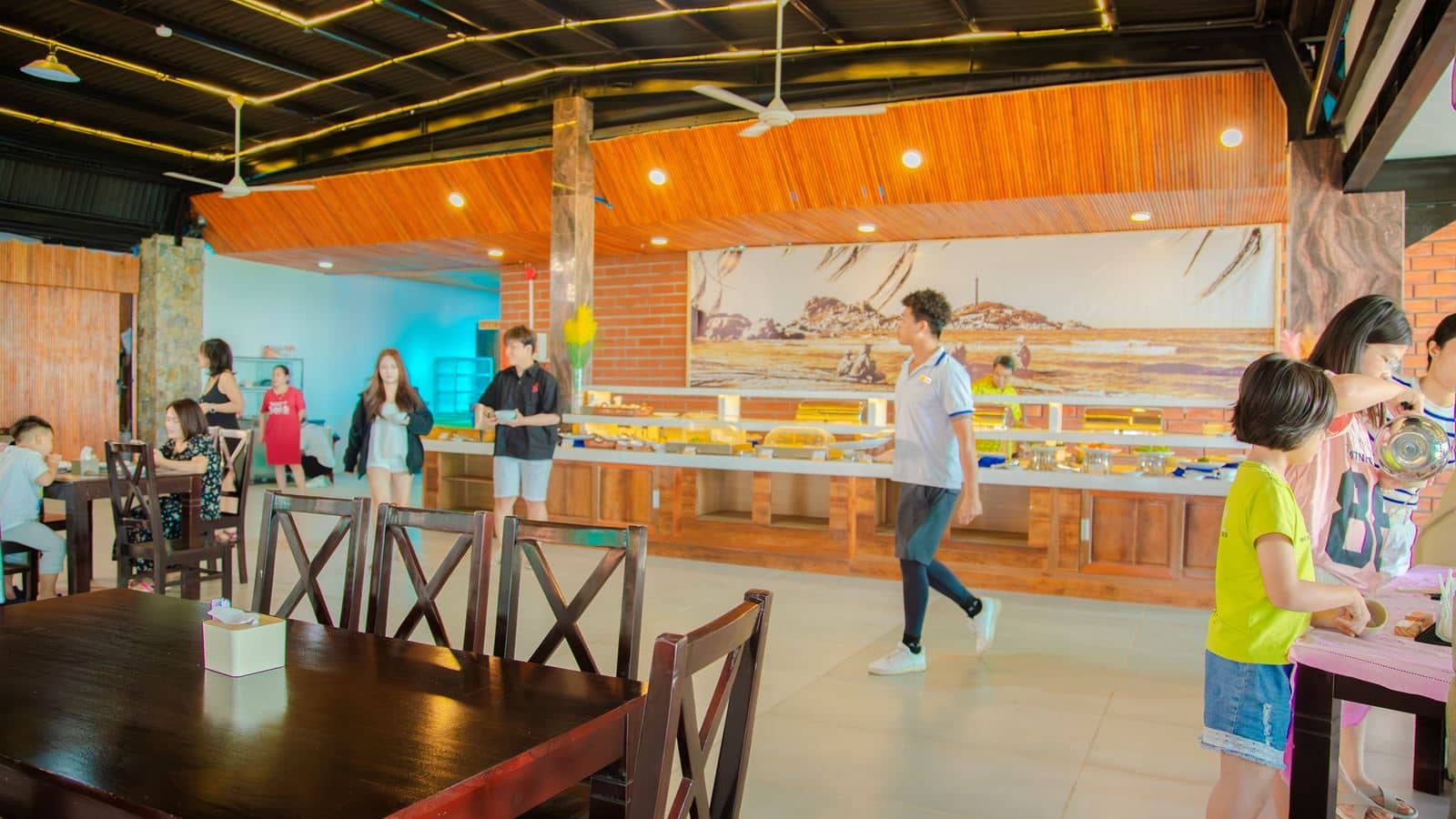 restaurants-rock-beach