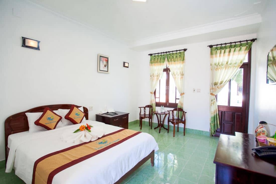 rooms-superior-room