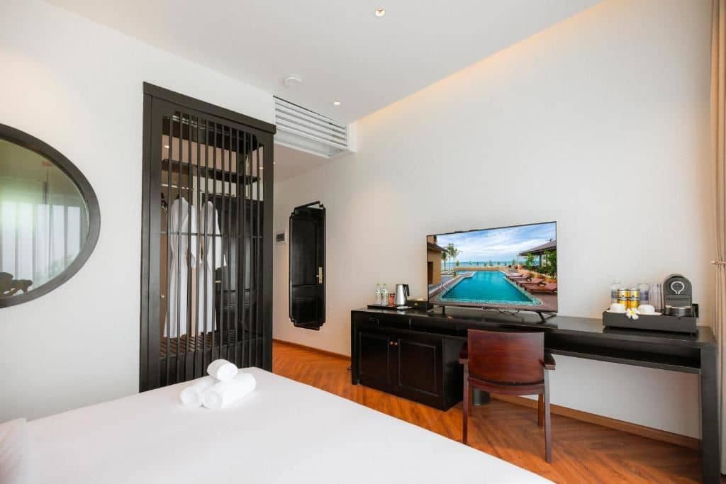 rooms-ocean-breeze