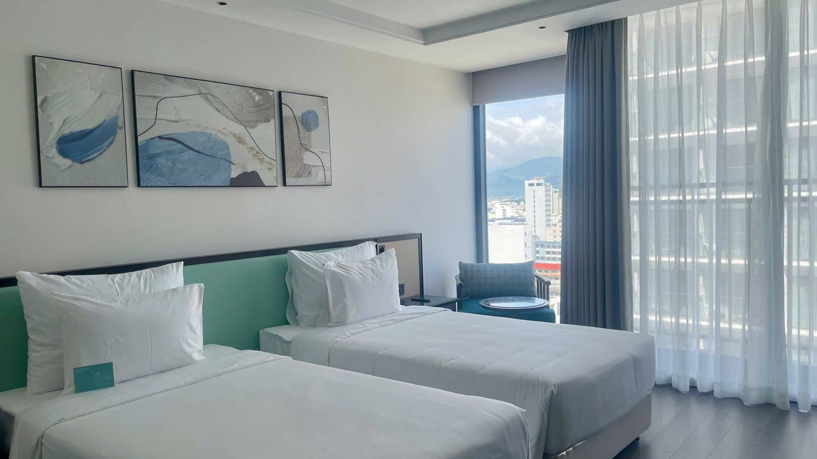 rooms-signature-partial-seaview-child-without-extra-bed
