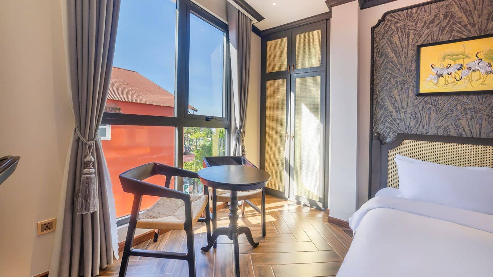 rooms-superior-room