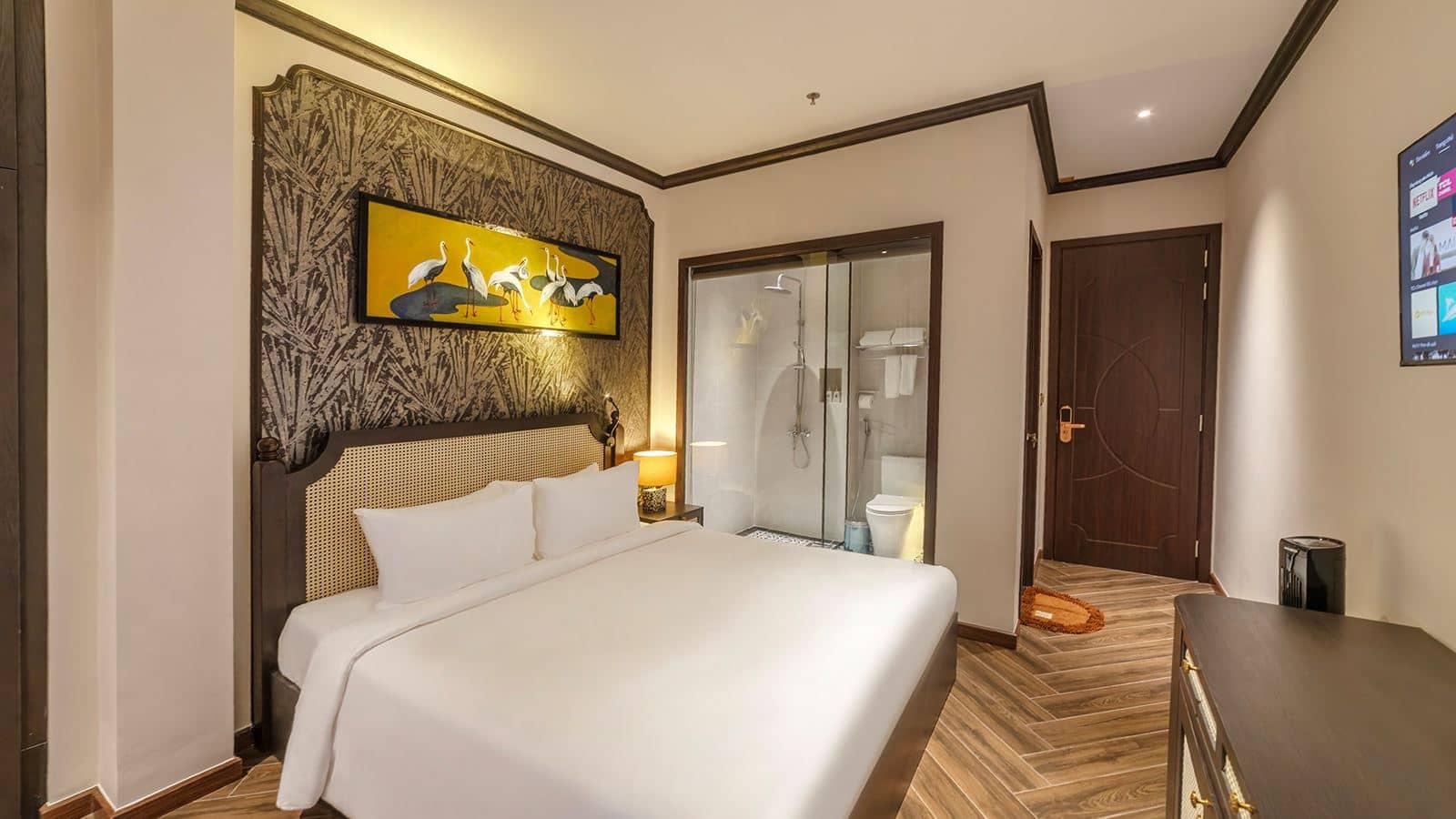 rooms-deluxe-room