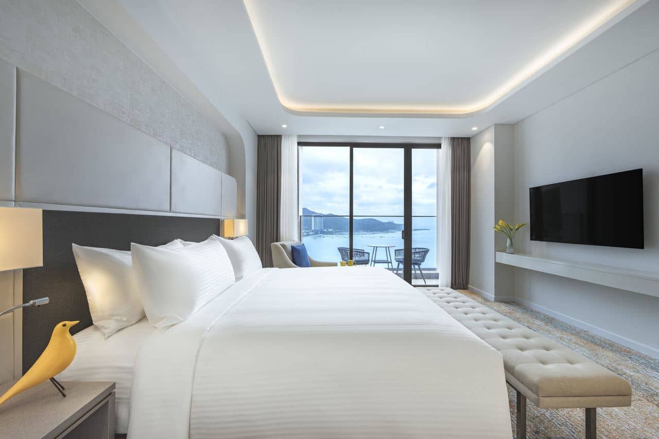 rooms-deluxe-ocean-view-with-balcony-child-without-extra-bed