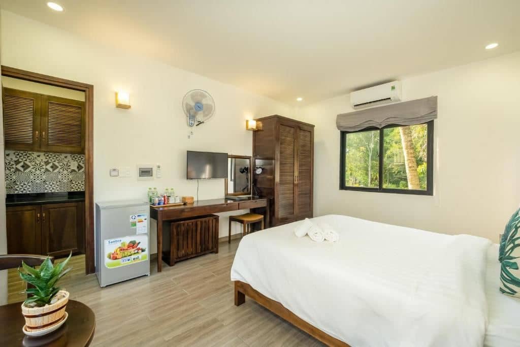 rooms-standard-double-with-balcony-no-extra-bed