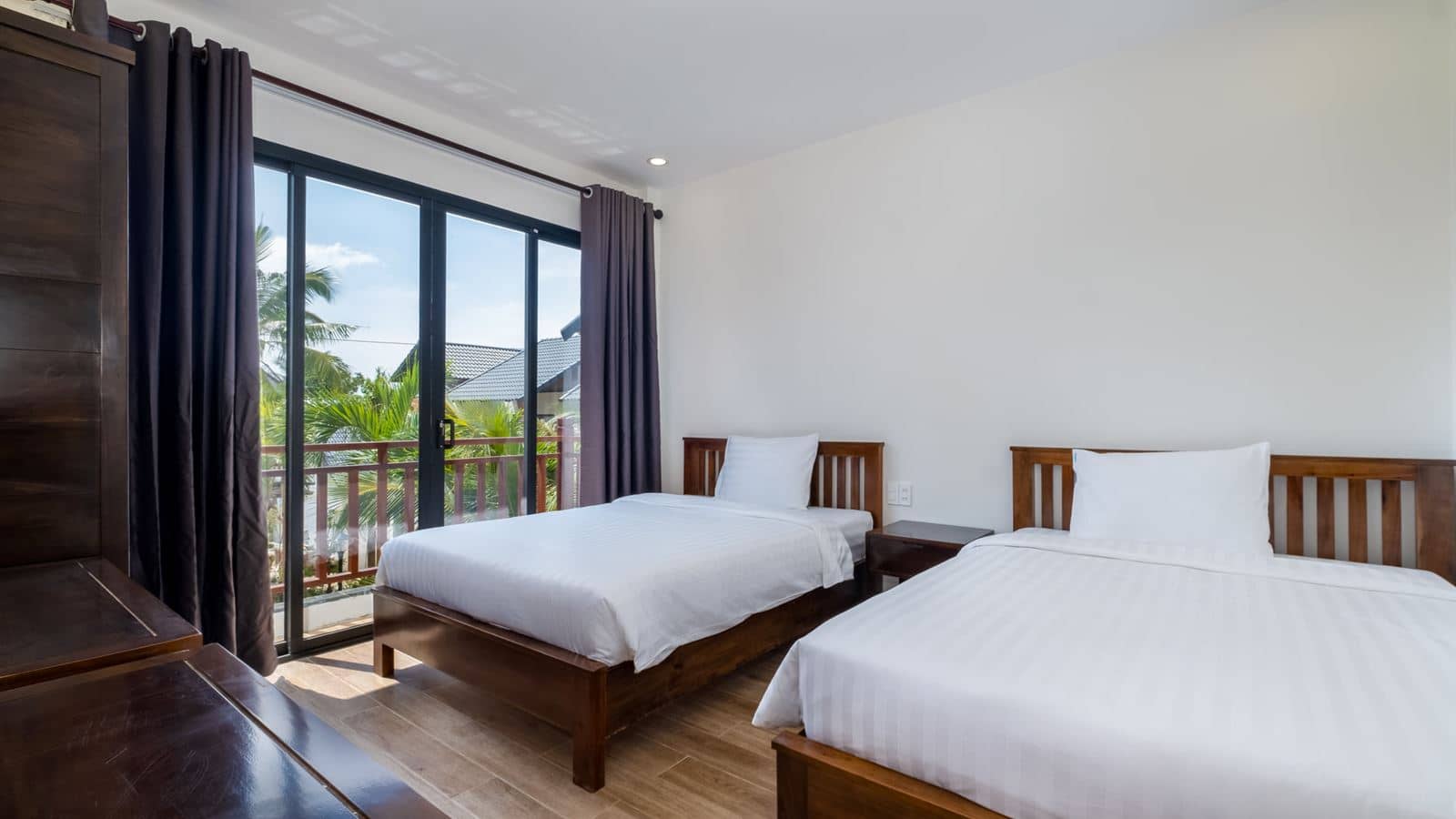 rooms-suite-family-with-balcony-no-extra-bed