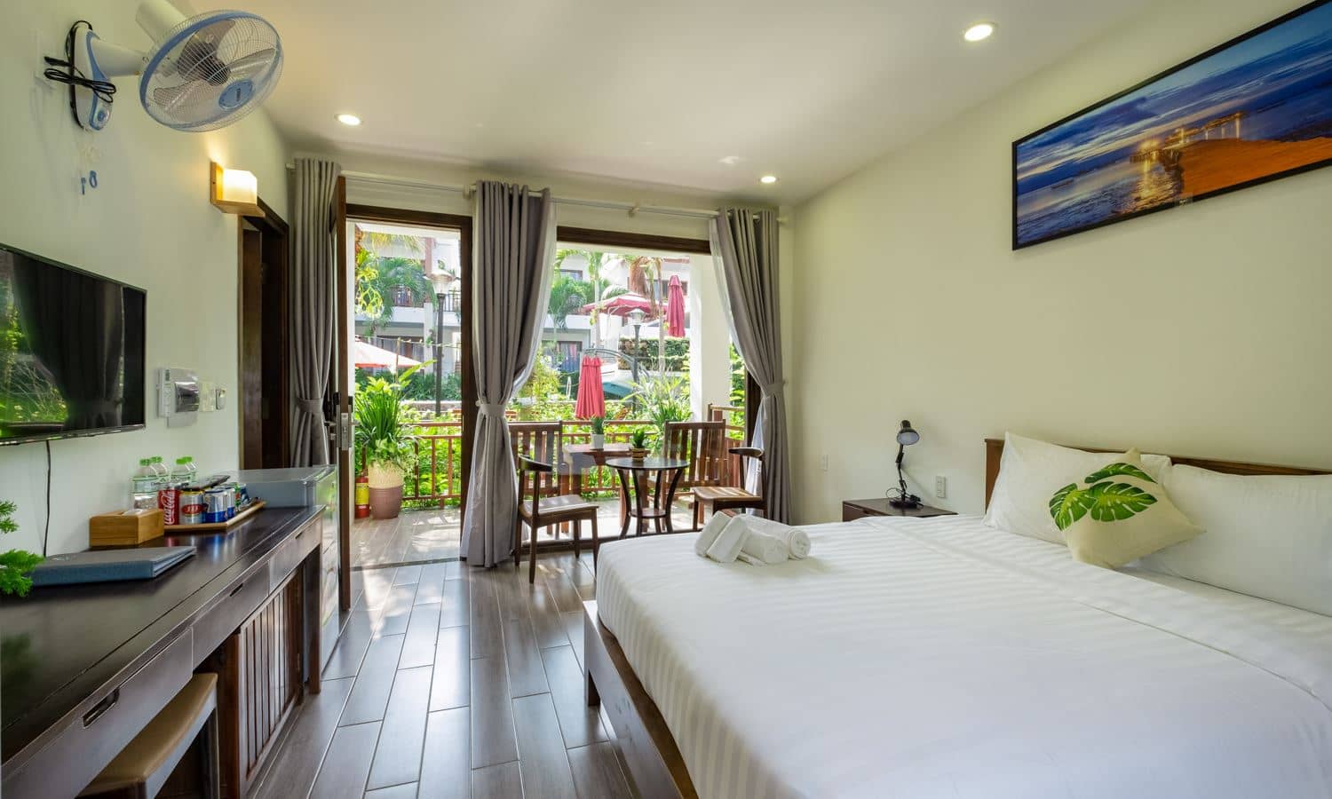 rooms-suite-family-with-balcony-no-extra-bed